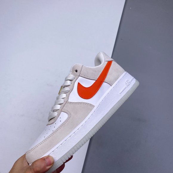 Athletic_Shoes
